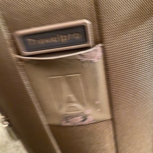 TravelPro Crew7 Light Brown 15 1/2W by 22L CARRY-ON MEDIUM LUGGAGE. - Picture 10 of 16